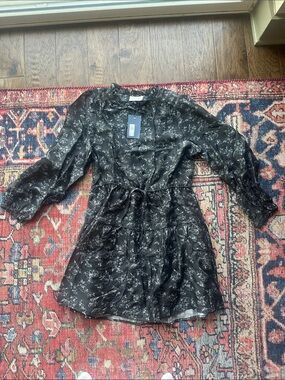 Universal Thread Black Floral Long Sleeve Dress